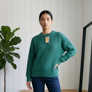NWT Green Cable Knit Sweater Quiksilver